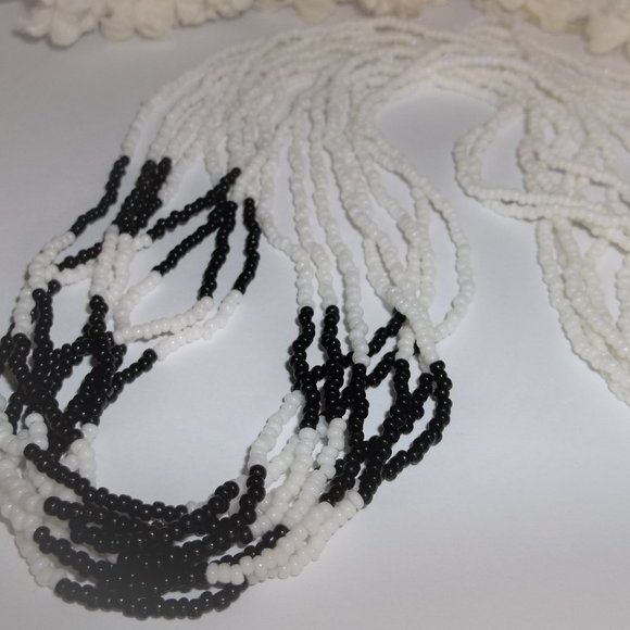 Pre-owned, Necklace, Monet Necklace, Black and White Necklace, Seed Bead 7747 - Picture 6 of 7